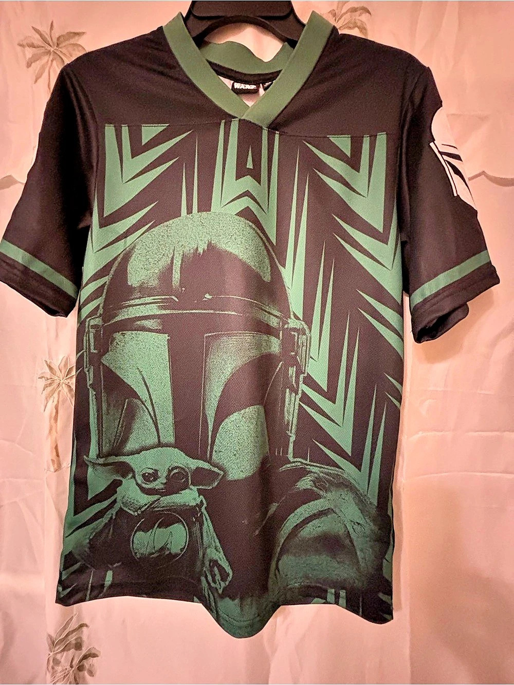 Star Wars The Mandalorian Graphic Mesh Soccer Jersey Black & Green Small